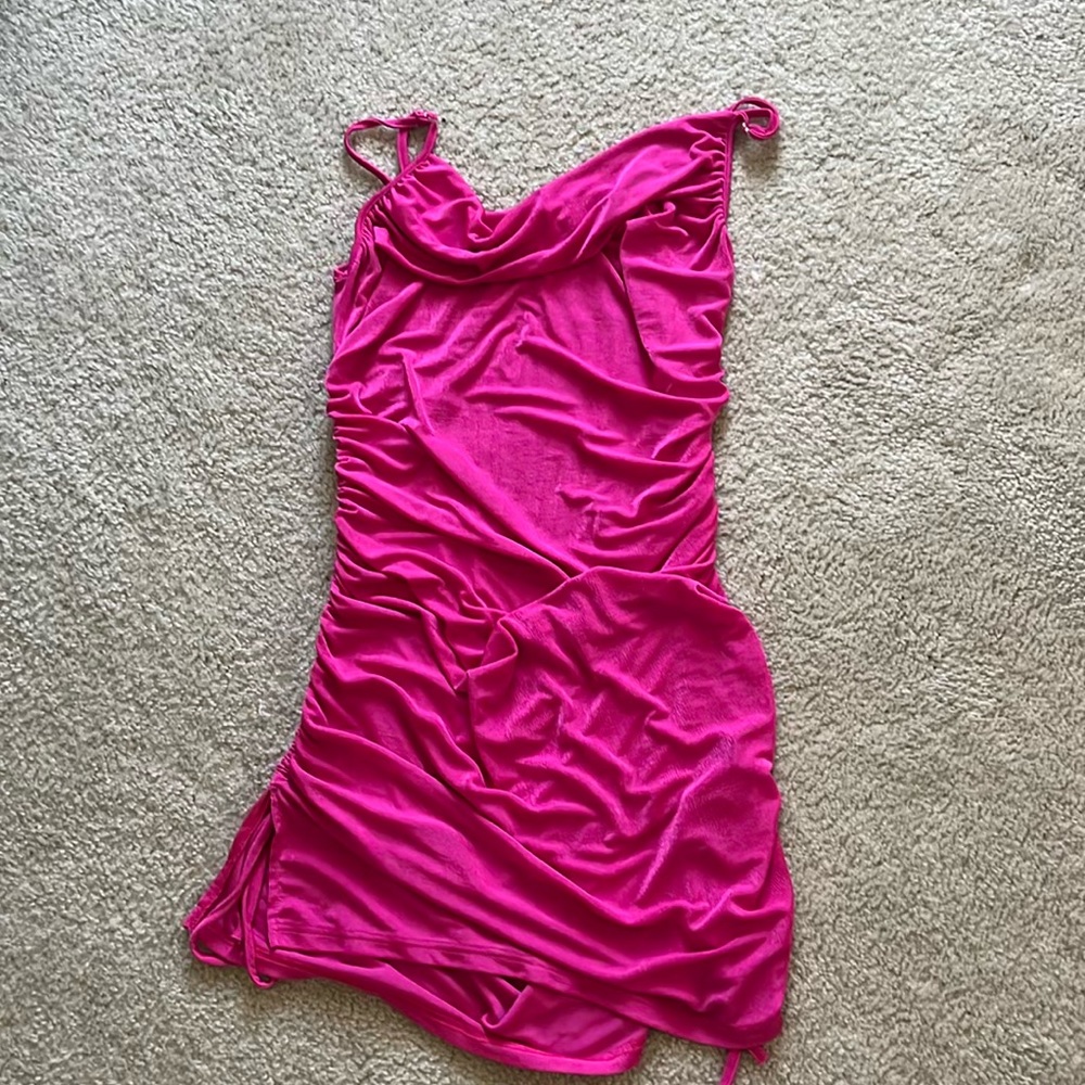 Pink dress - Picture 2 of 2